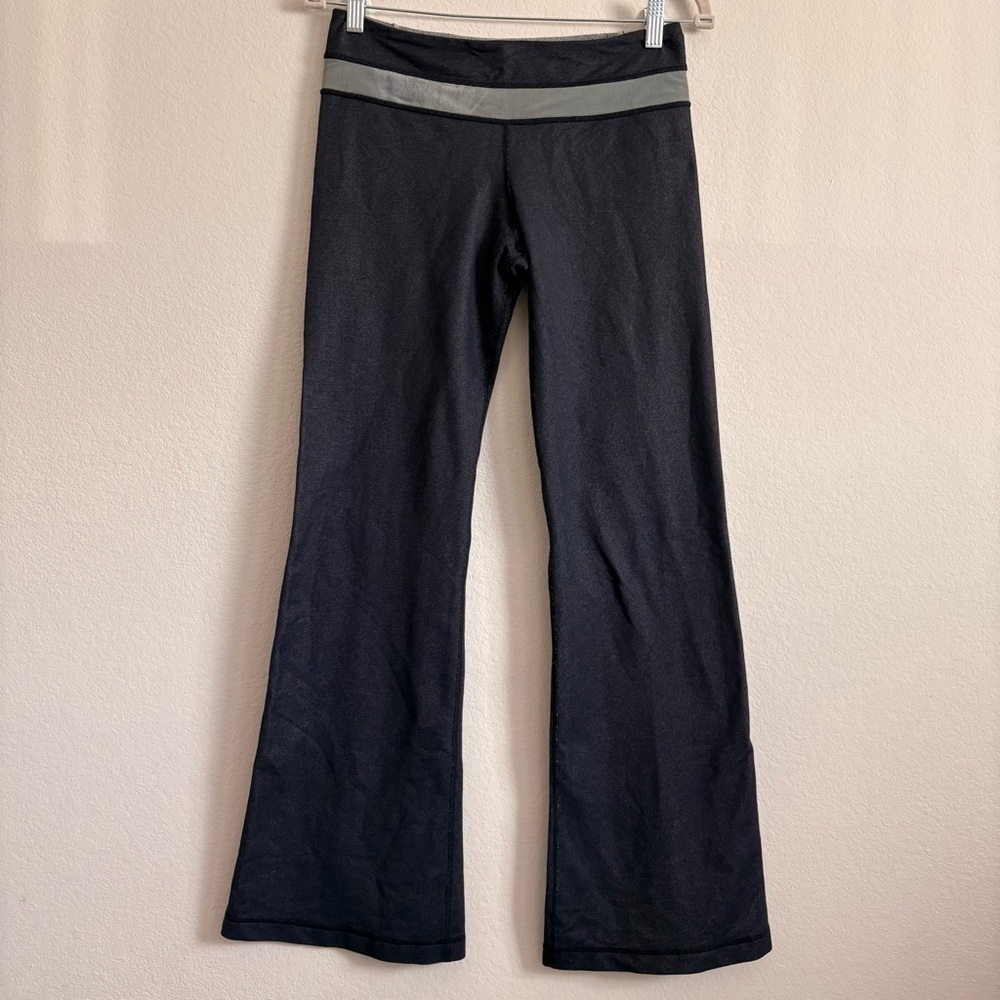 Lululemon Blue Flared Pants size 6